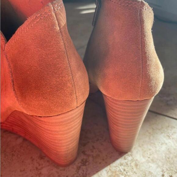 Excellent condition lucky brand wedge boots - Picture 7 of 13